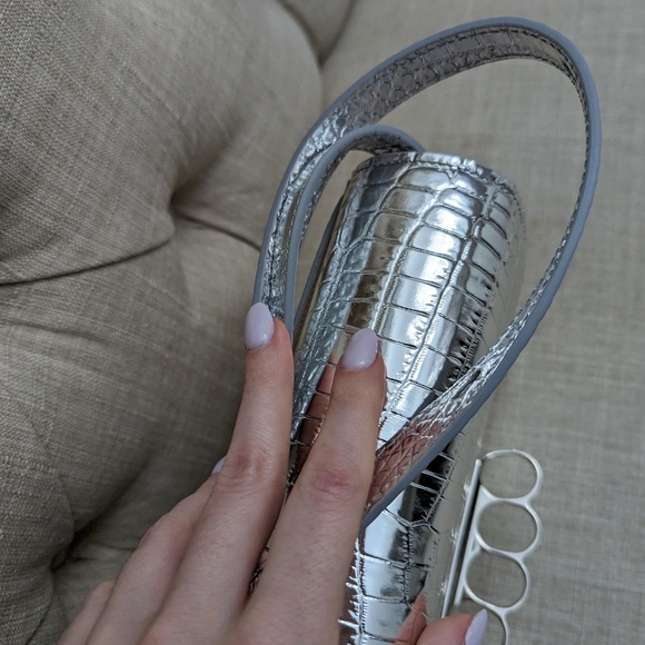 Alexander McQueen Four Ring Satchel - Picture 4 of 14